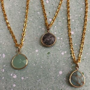 Teardrop stone gold choker in color of choice